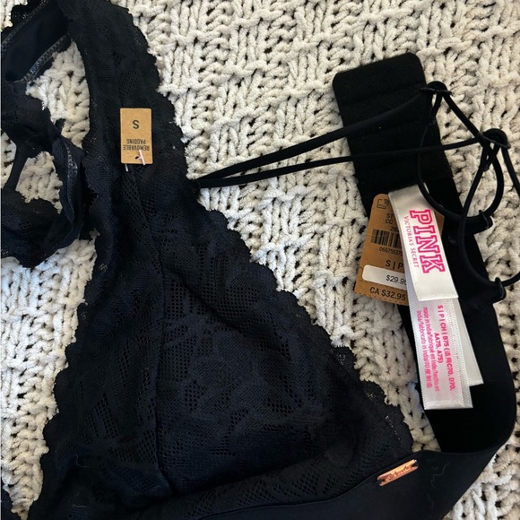 Black Lace Bralette - Picture 2 of 3